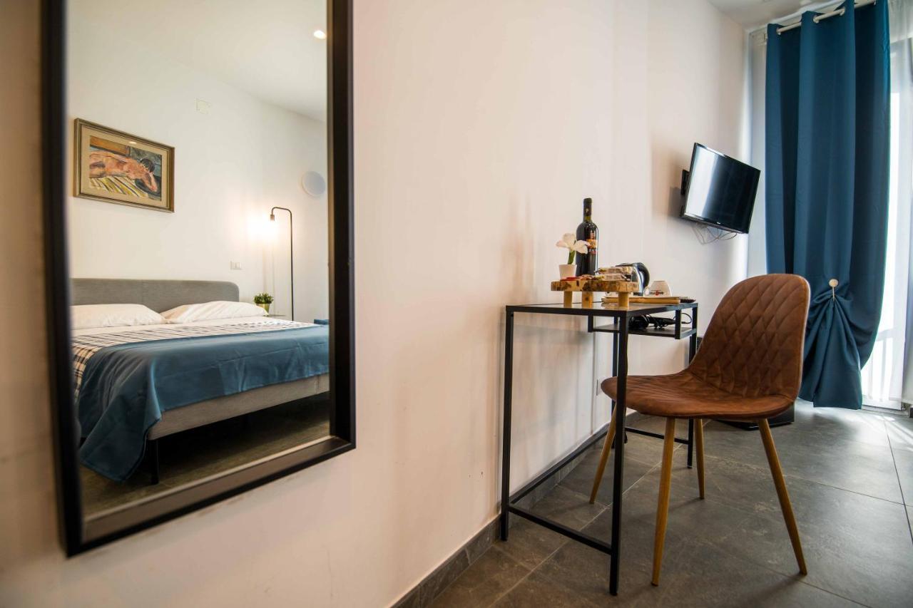 Quattro Briganti Bed & Breakfast Salerno Exterior photo